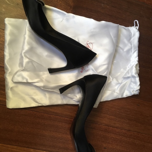 Roger Vivier - Trompette Kitten Heels (34.5 size) - Picture 5 of 8